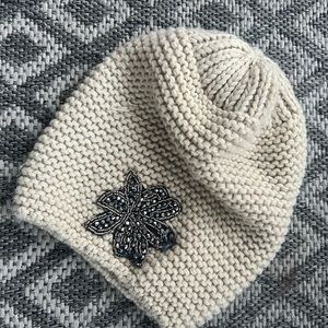 Buckle beanie